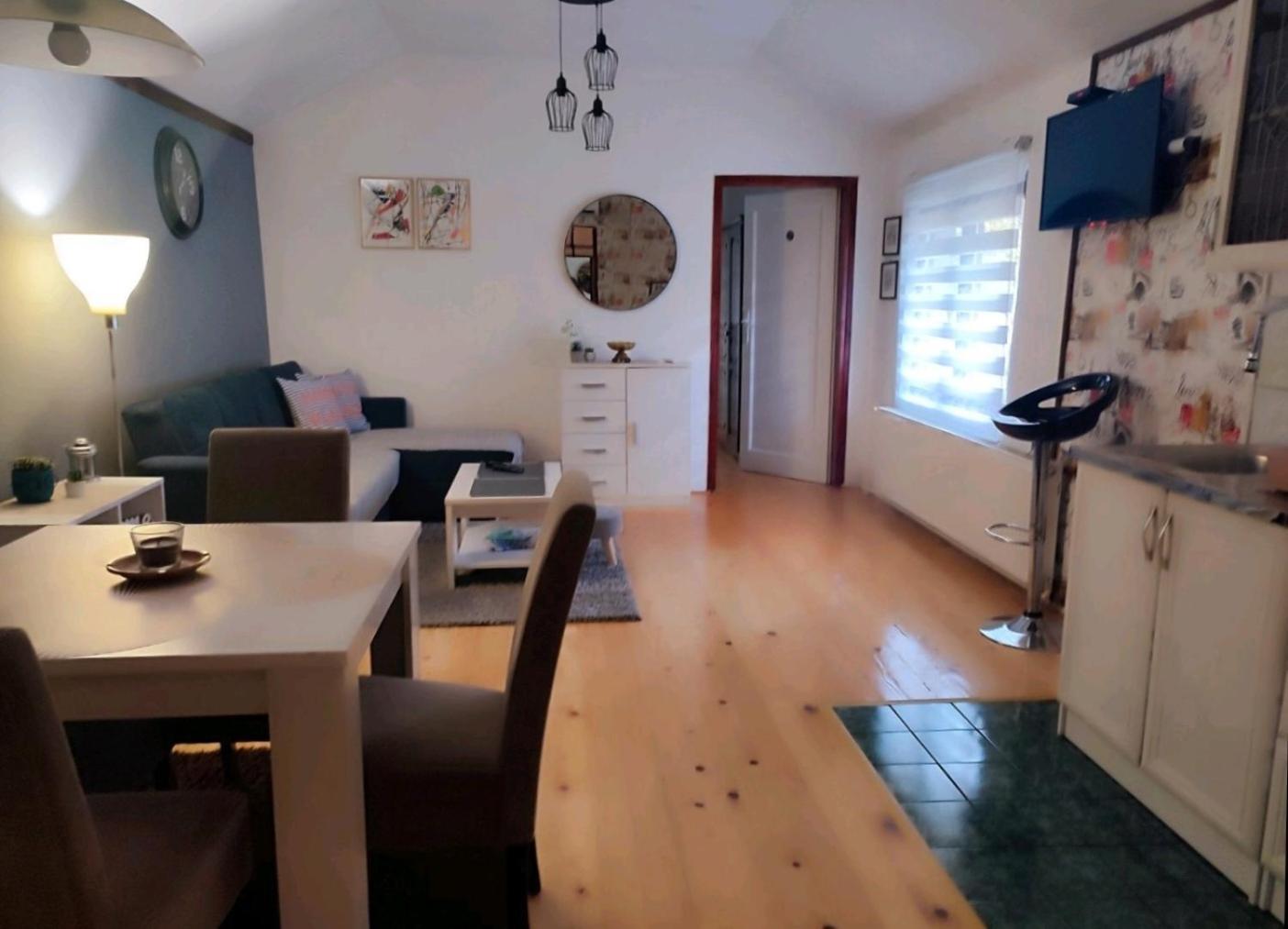 Kum Apartment Ниш Экстерьер фото