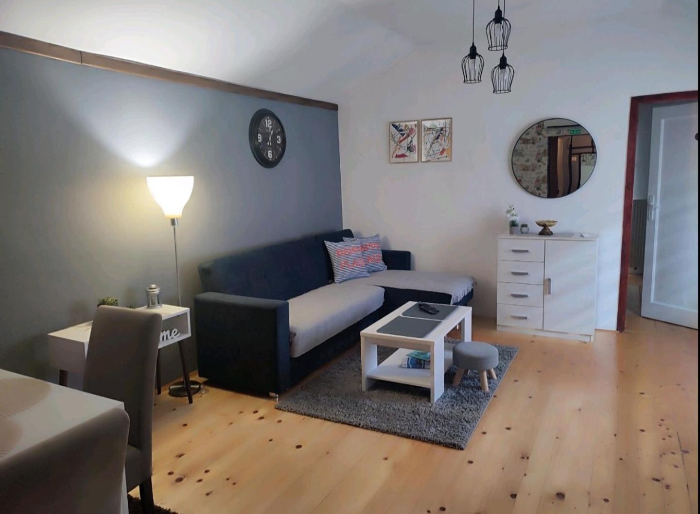 Kum Apartment Ниш Экстерьер фото